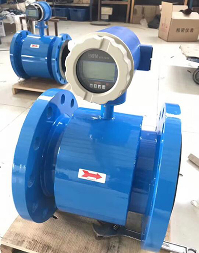 dn350电磁流量计产品图