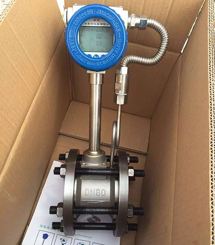 蒸汽涡街流量计产品图